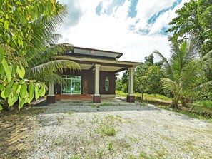 Front of property - OYO Home 90607 Casaria Besut (Kuala Besut)