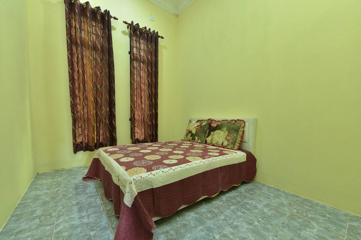 Kamar, kamar mandi umum | Meja kerja, Wi-Fi gratis, dan seprai linen