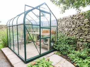 Balcony - Glen Lea (Settle)