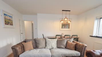 Cottage | Living area