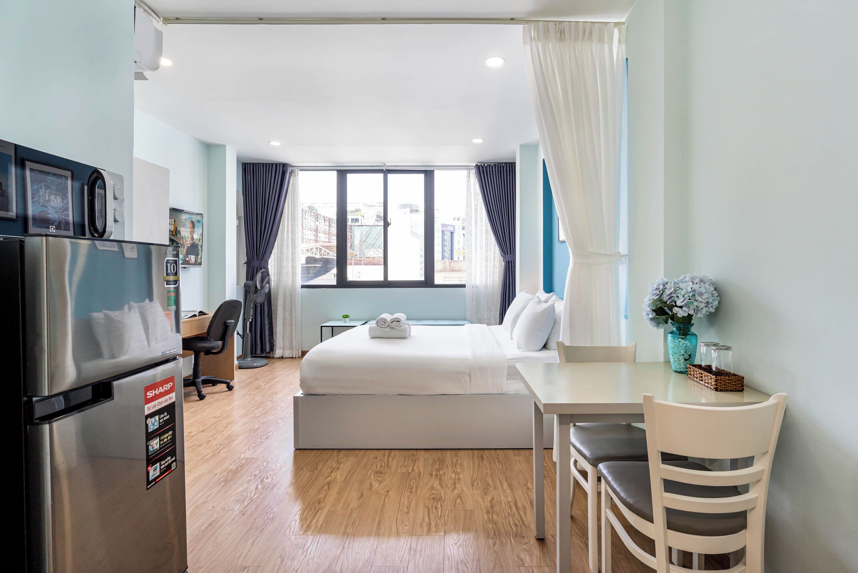 Deluxe Studio | City view