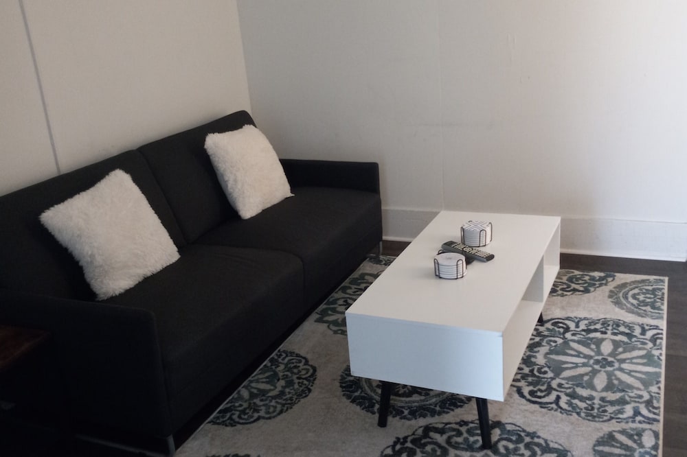 2 Bedroom apartment in Oswego NY near SUNY and Hospital