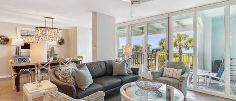 薄型テレビ、書庫、ビデオライブラリ