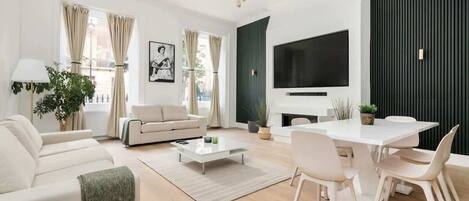 Smart-TV, Kamin, Stereoanlage, Arbeitsbereiche