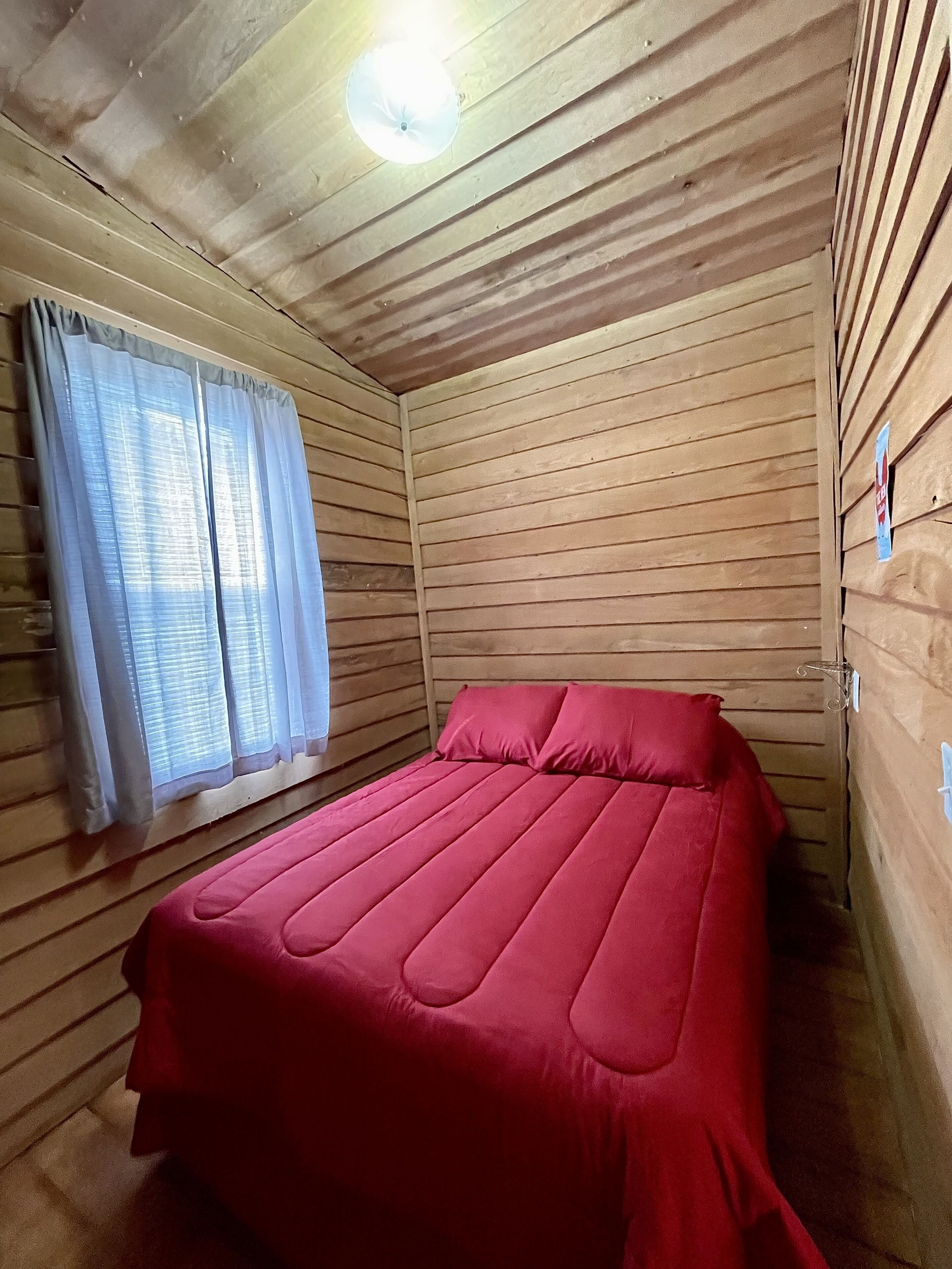 Rudy’s roost Rental Cabin - near Back of the Dragon Route 16