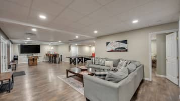 Smart TV, fireplace, foosball, stereo