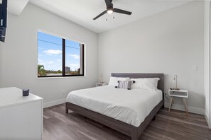 1 dormitorio, tabla de planchar con plancha, wifi gratis y ropa de cama