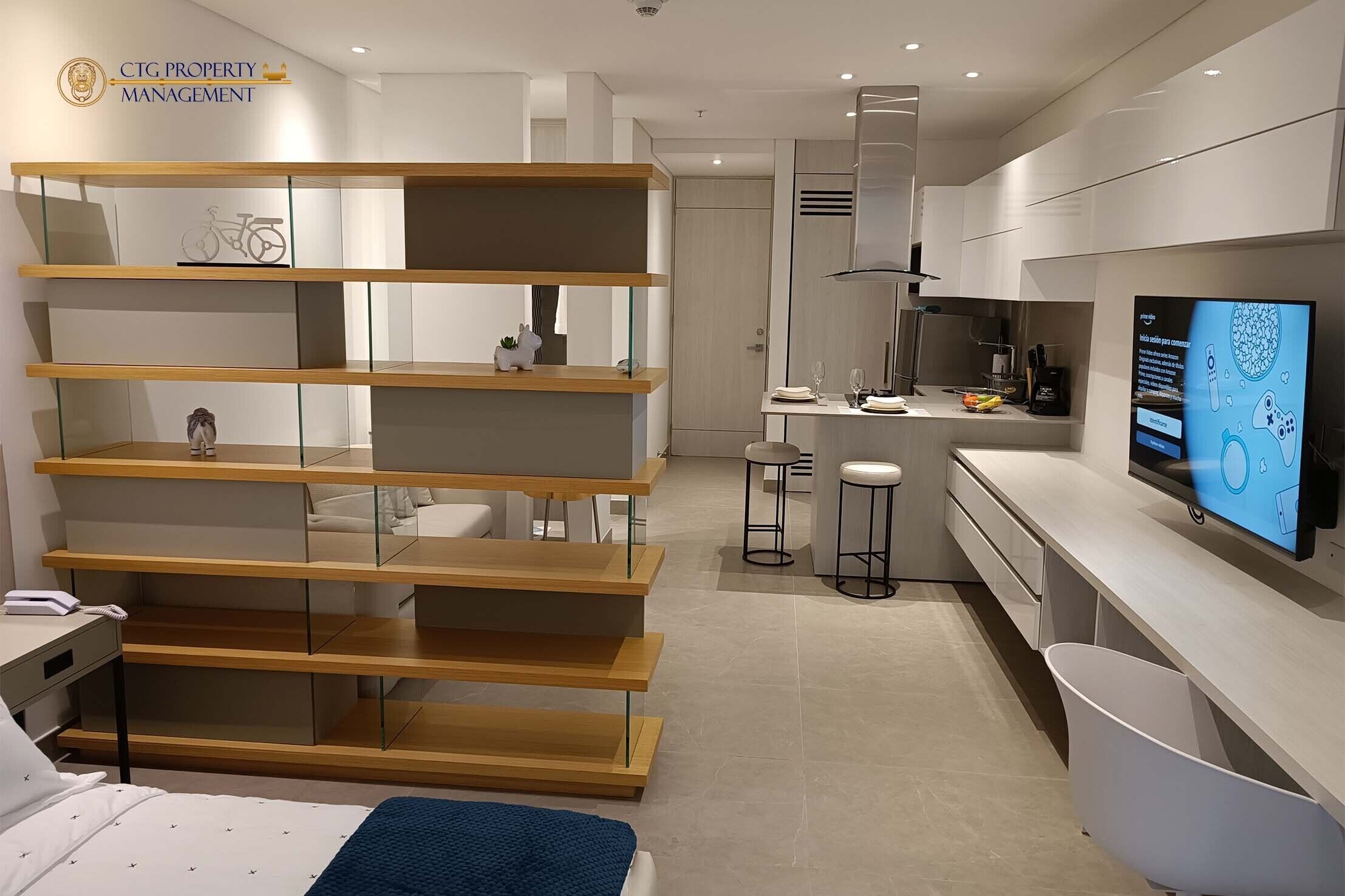 D90-904 Hermoso Loft amoblado con estacionamiento