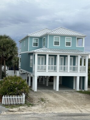 Exterior - PRIVATE POOL!  350' to the sand!  NEWLY RENOVATED!  4 BR  4 BA.  North Cape (Port St. Joe)