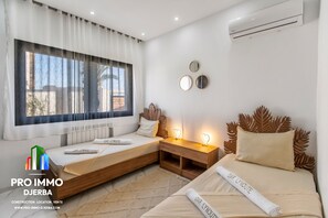 3 chambres, fer et planche à repasser, lit parapluie, Wi-Fi gratuit