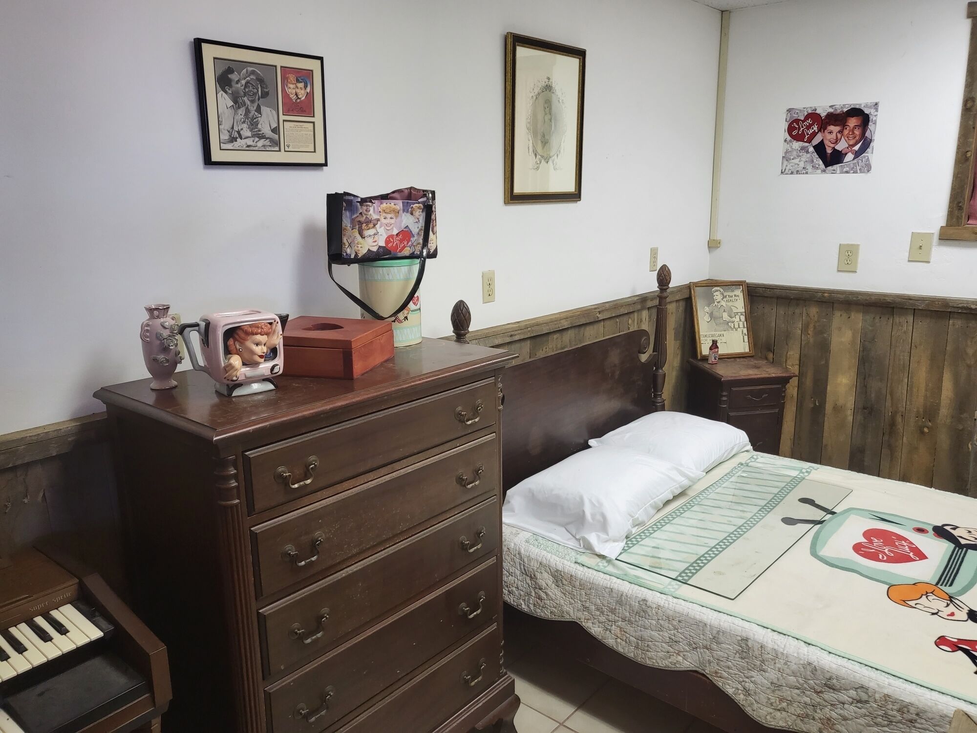 Private Bunk House with beautiful views in Yarnell Arizona