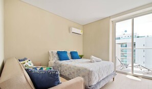 2 habitaciones, tabla de planchar con plancha y wifi gratis 