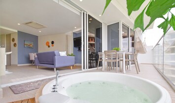 Indoor spa tub