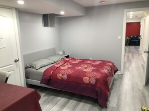 2 soverom, skrivebord, wi-fi og sengetøy