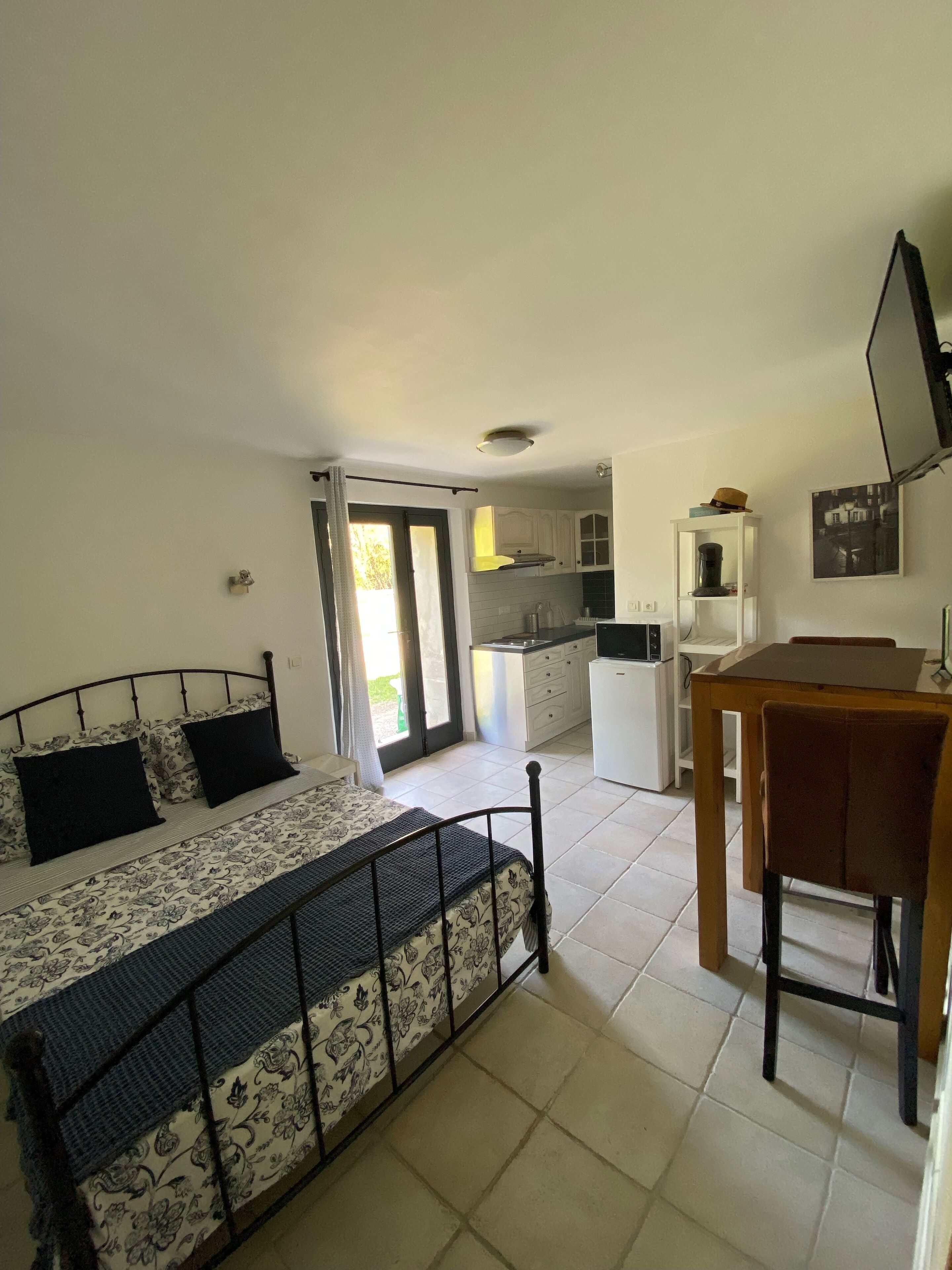 Nice studio in Provence