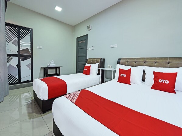 Deluxe Triple Room | Bed sheets