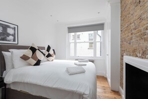 2 chambres, fer et planche à repasser, accès Internet, draps fournis