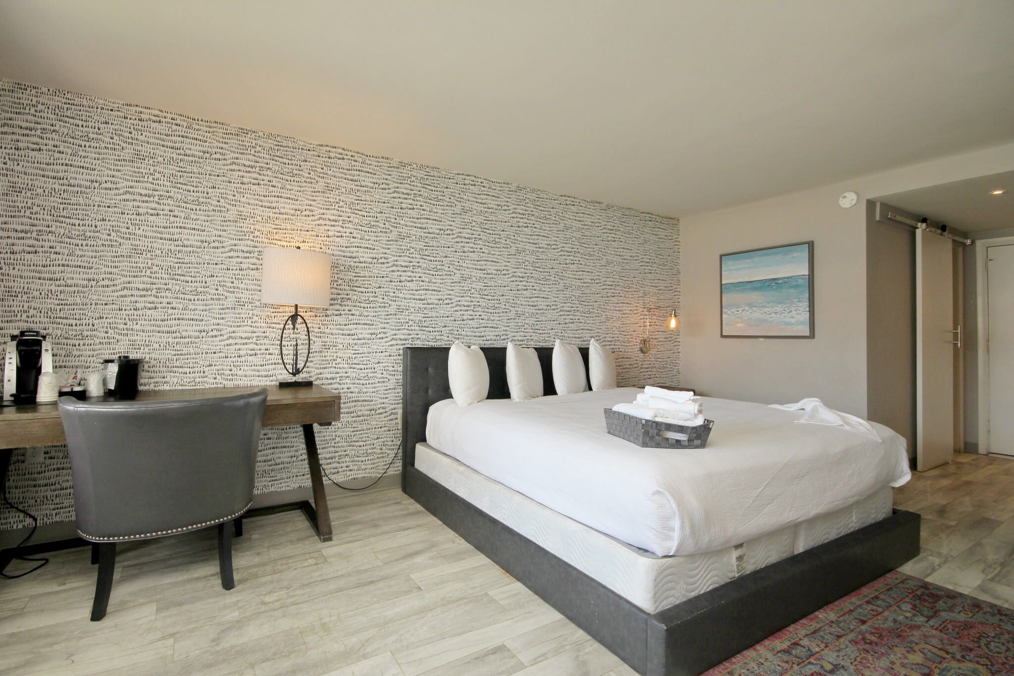 Bask in Serenity: King Room Overlooking the Sparkling Pool 116