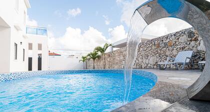 Executive 4-Bedroom 14+ Private Pool Villa