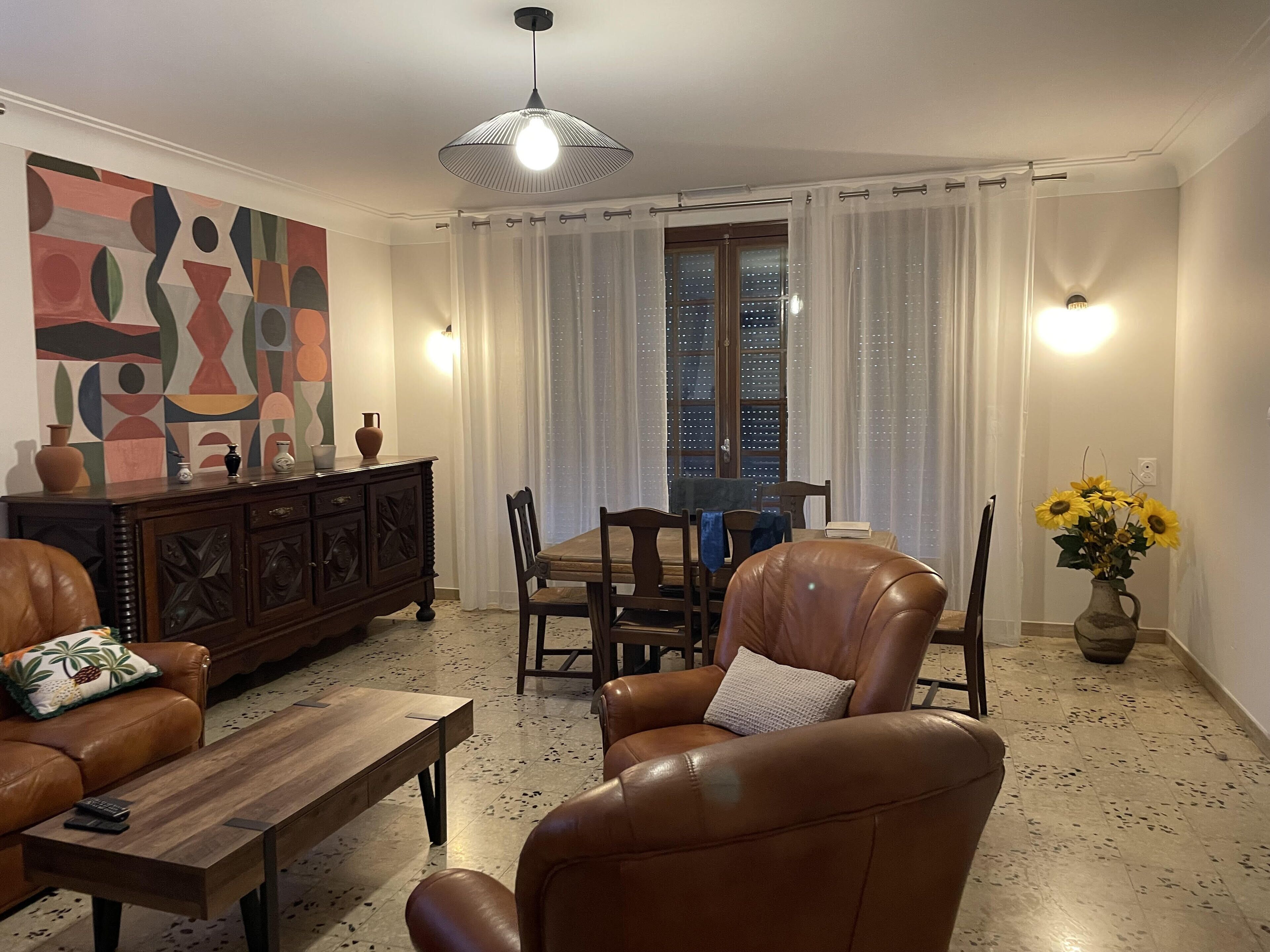 Magnificent villa with fireplace