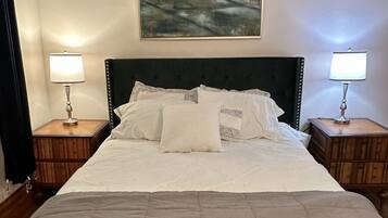 2 soveværelser, skrivebord, gratis Wi-Fi, sengetøj