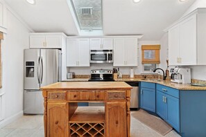 Fridge, microwave, oven, stovetop - Two Cottages w/ Patios - Close to Beach (Margate City)