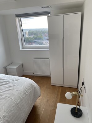 1 habitación, wifi gratis y ropa de cama