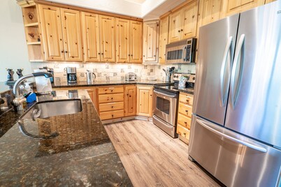 New Listing in Deer Valley at Glenfiddich