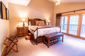 4 habitaciones, escritorio, wifi y ropa de cama 