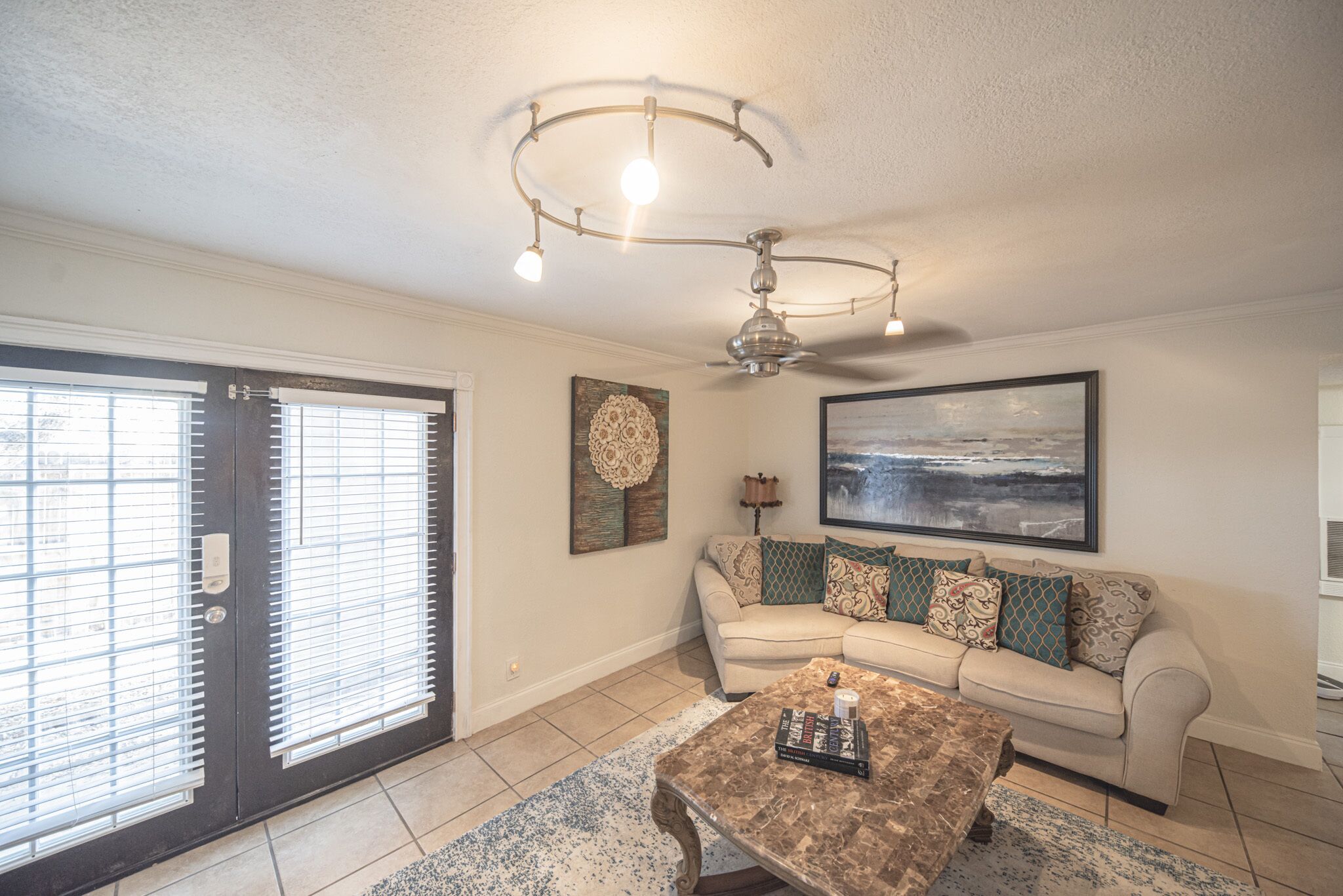 Right At Home-Midland Bungalow on Boulder