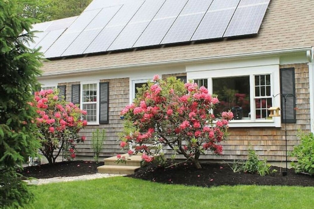 Studio in New Addition - Quintessential Cape Cod