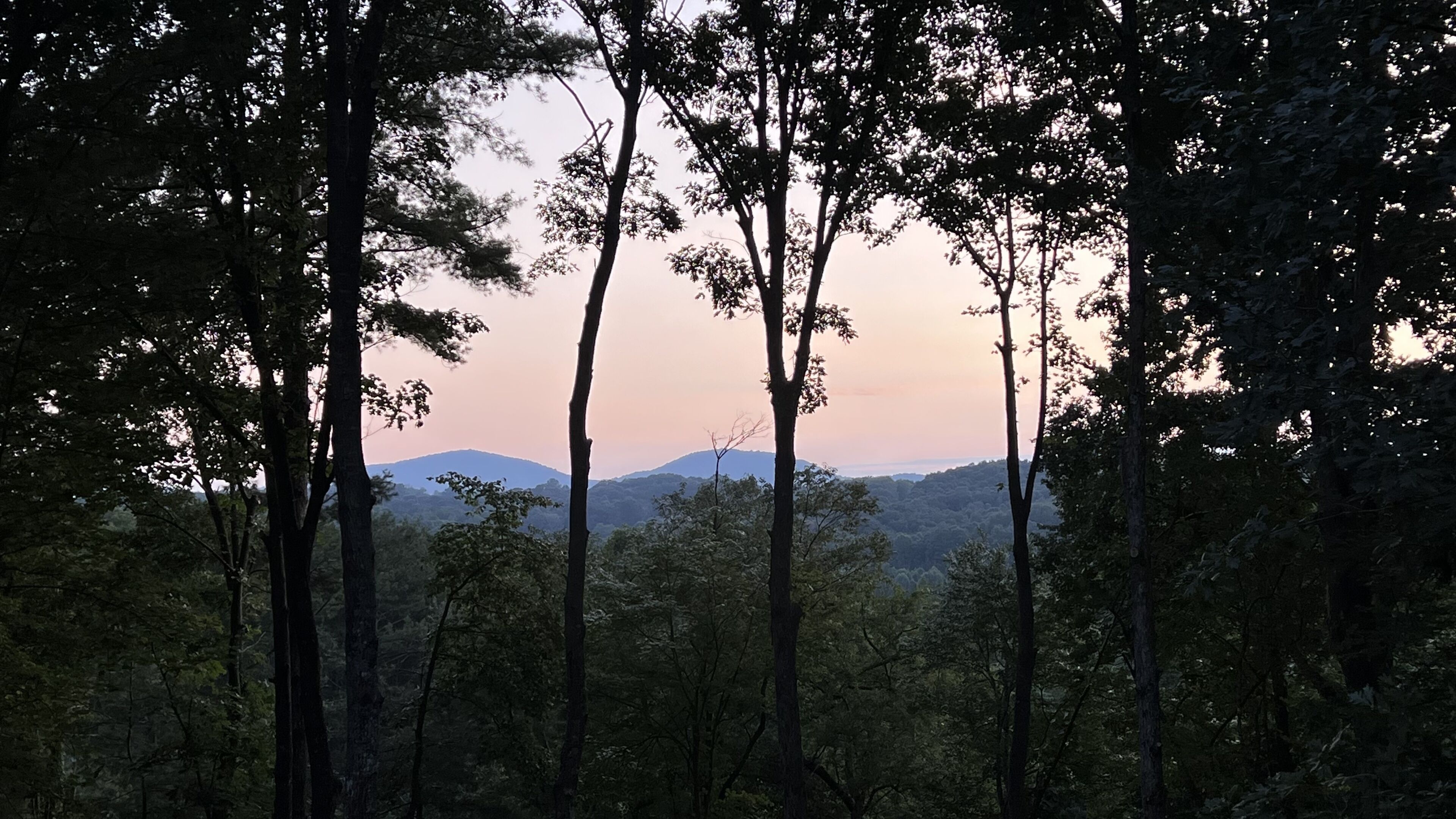  Log Cabin w-View 7min > Blairsville, HotTub,  Motorcycle Garage, FirePit & more