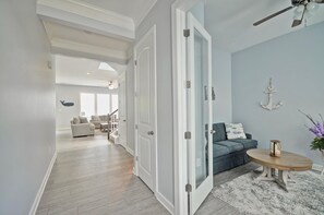 TV - Five Star Beach House in Bethany Beach area (Ocean View)