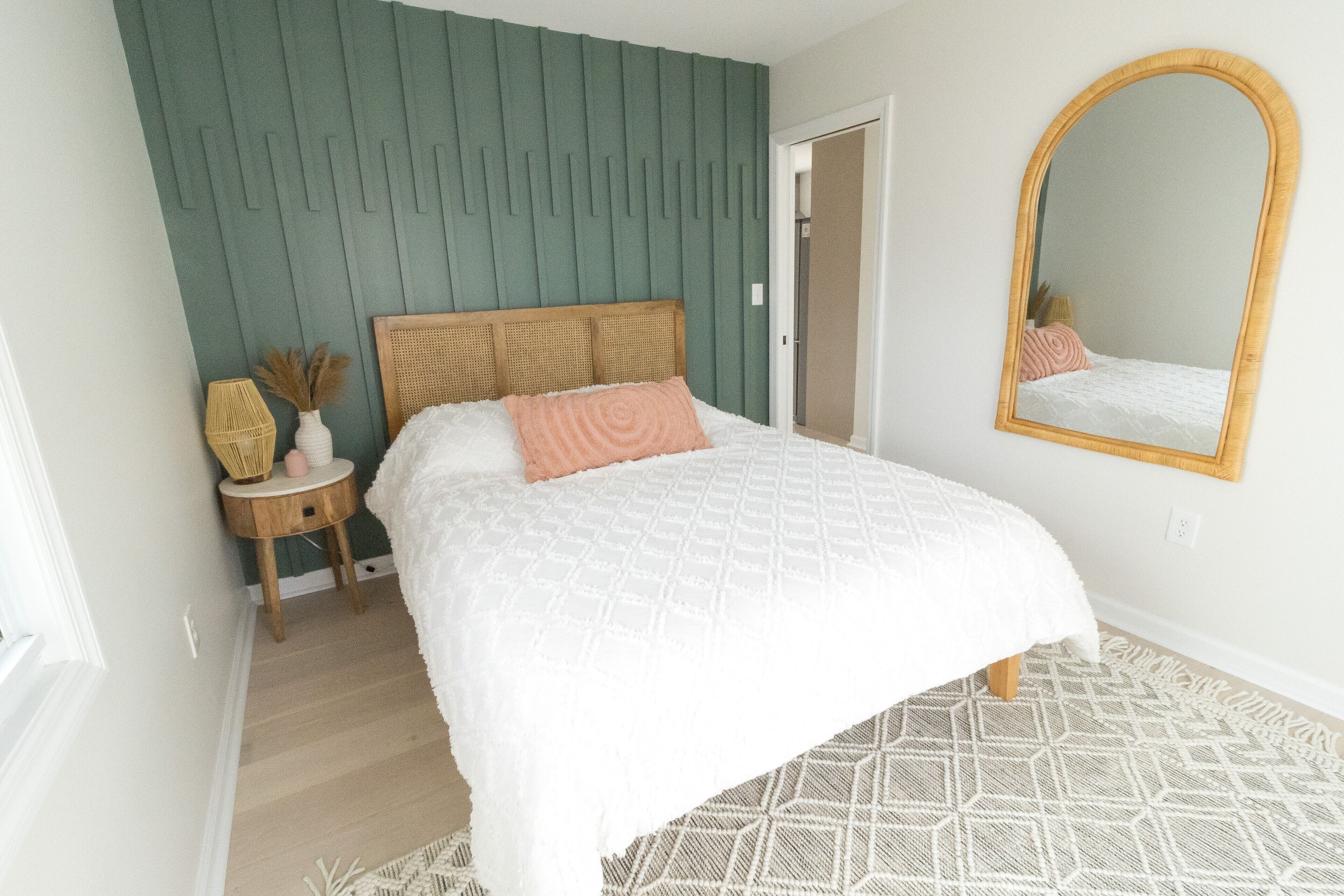 Cozy Modern Coastal Home-Enjoy the Beauty of the Beach During the Off Season