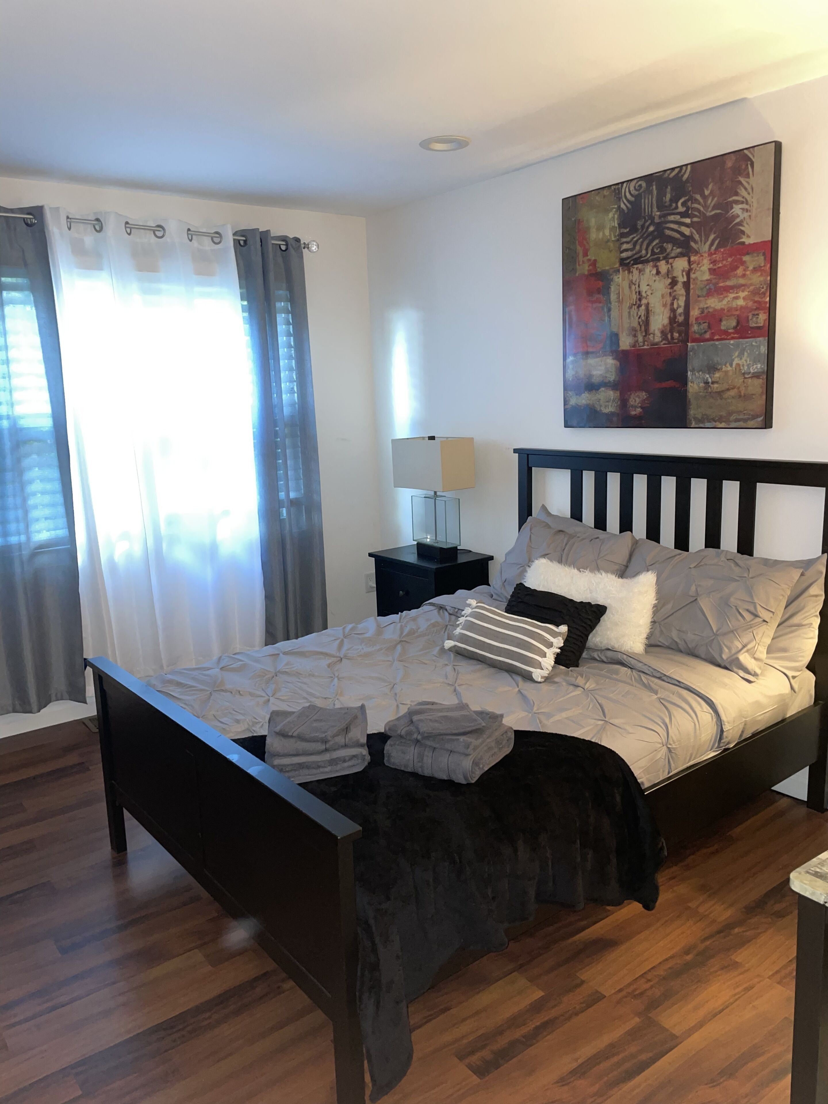 Beautiful 1 bedroom near everything!