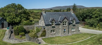 Valhalla Schull Holiday Home