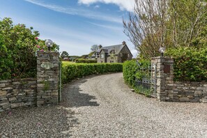 Interior detail - Valhalla Schull Holiday Home (Schull)