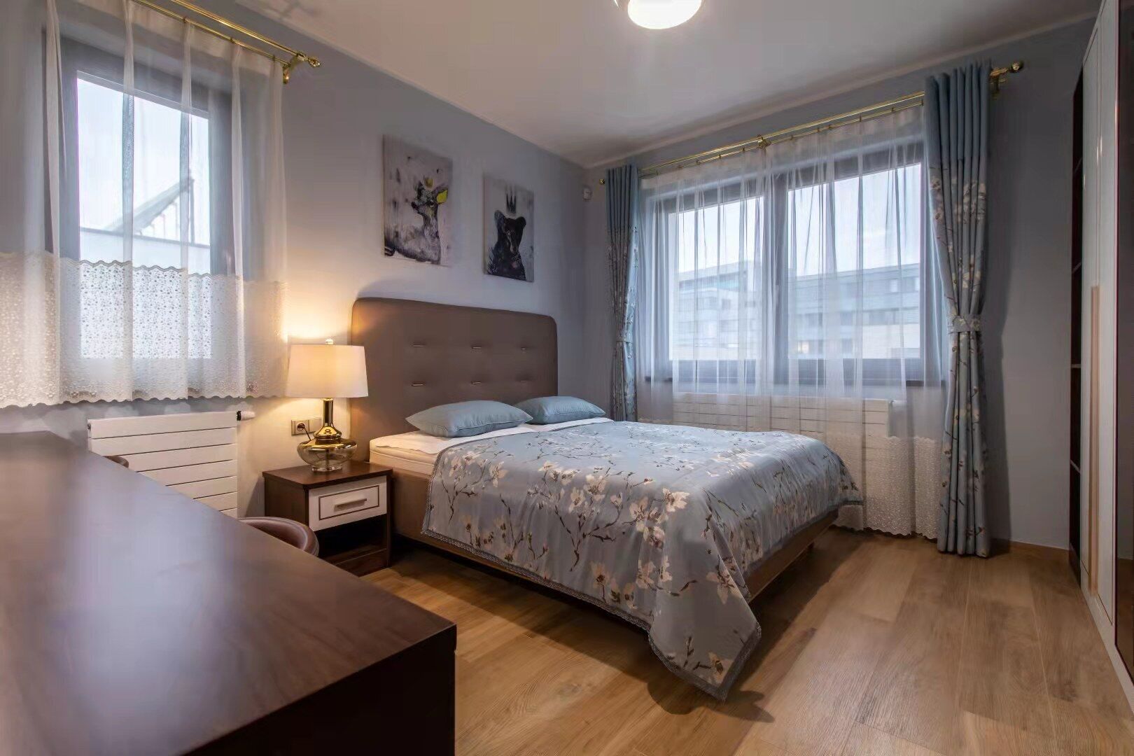 Tabla de planchar con plancha y wifi 