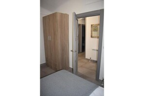 4 bedrooms, free WiFi, bed sheets