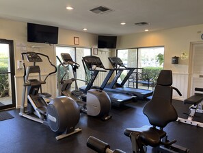 Fitness facility -  DIRECT BEACHFRONT Views from the 15TH FLOOR! Listen to Ocean Waves! WOW! (Jensen Beach)