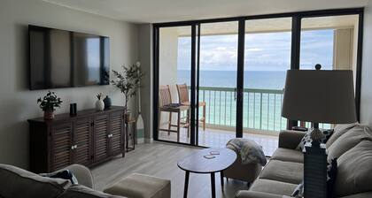 DIRECT BEACHFRONT Views from the 15TH FLOOR! Listen to Ocean Waves! WOW!