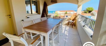 Magnifique villa face a la mer 18 personnes