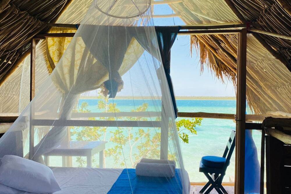 Cayuco Maya