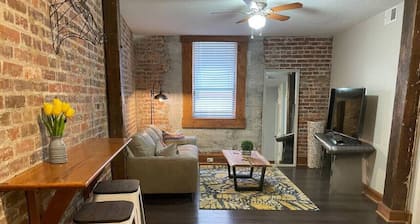 Five Star Stay - Downtown 1BR/1BA
