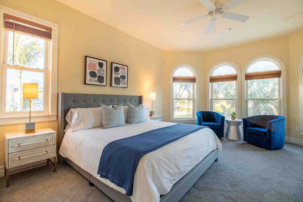 5 bedrooms, travel crib, free WiFi, bed sheets - Game Room, Pool, Hot Tub, Walk to Beach | Captiva 5BDR | Coco Mango by AvantStay (Captiva)