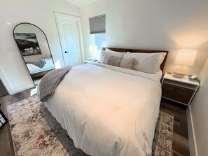 2 bedrooms, WiFi, bed sheets - EV Charger | Amazing Views | Pool & Hot Tub (Whitefish)