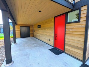 Property grounds - EV Charger | Amazing Views | Pool & Hot Tub (Whitefish)