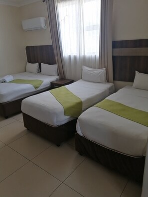 3 soverom, skrivebord, strykejern/-brett og wi-fi (inkludert)