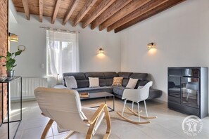 Téléviseur, lecteur de DVD, chaîne audio