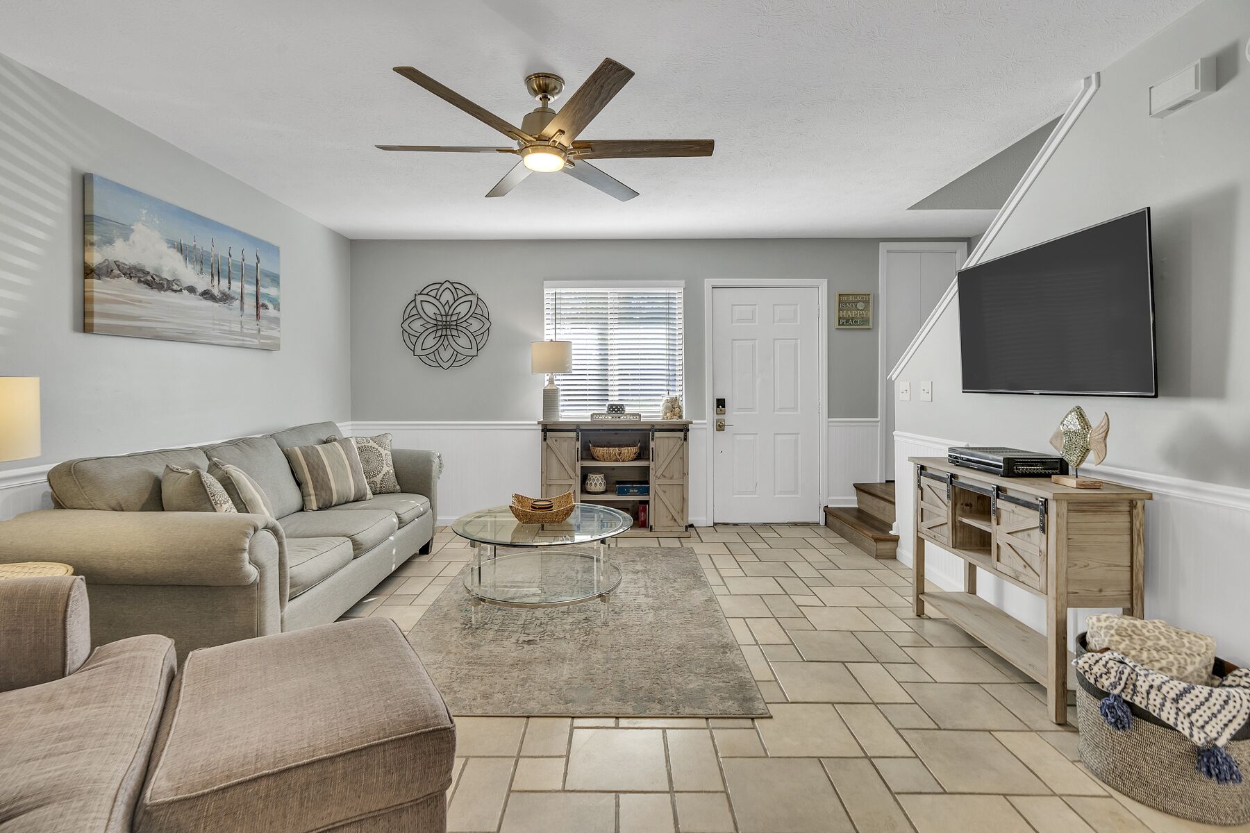 Private Getaway w/beach access, 11 pools, & more!